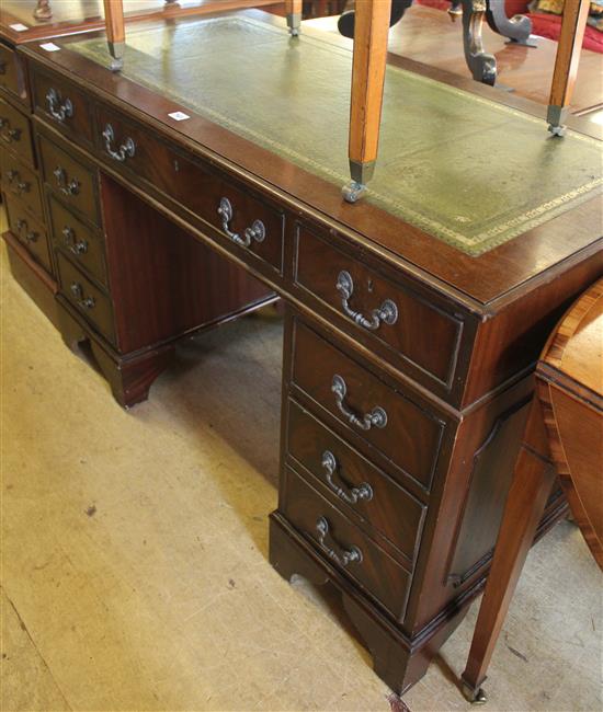 Mahogany pedestal desk